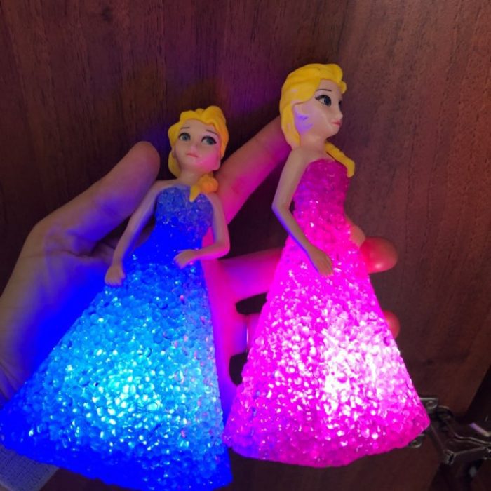 Anna elsa toys doll ice snow queen 3 led color